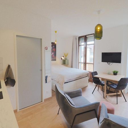 Studio Refait A Neuf En Hypercentre Avec Balcon Aix-les-Bains Exterior foto
